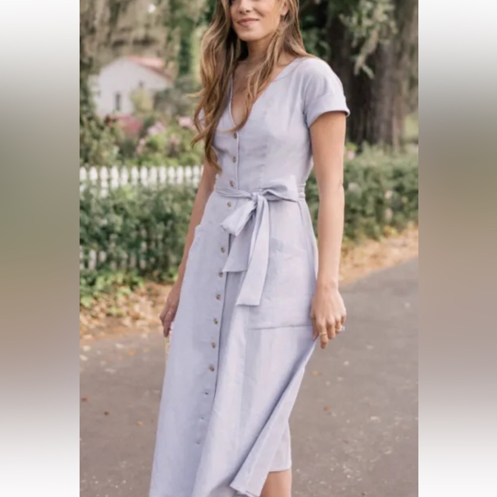 Gal Meets Glam Vanessa Periwinkle Linen Midi dress 💙